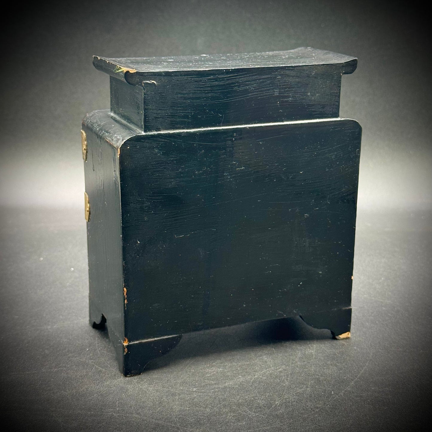 True Vintage Inlaid & Lacquered Japanese Jewelry Chest