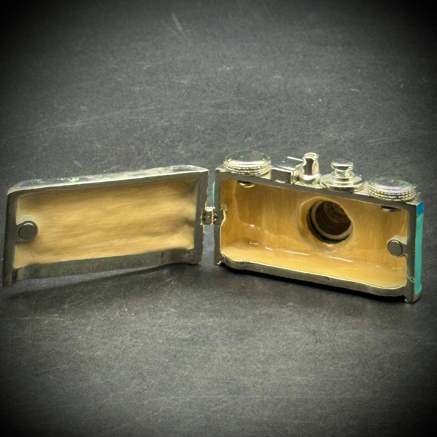 Objet d'Art by Work of Art "Photo Camera" Trinket Box