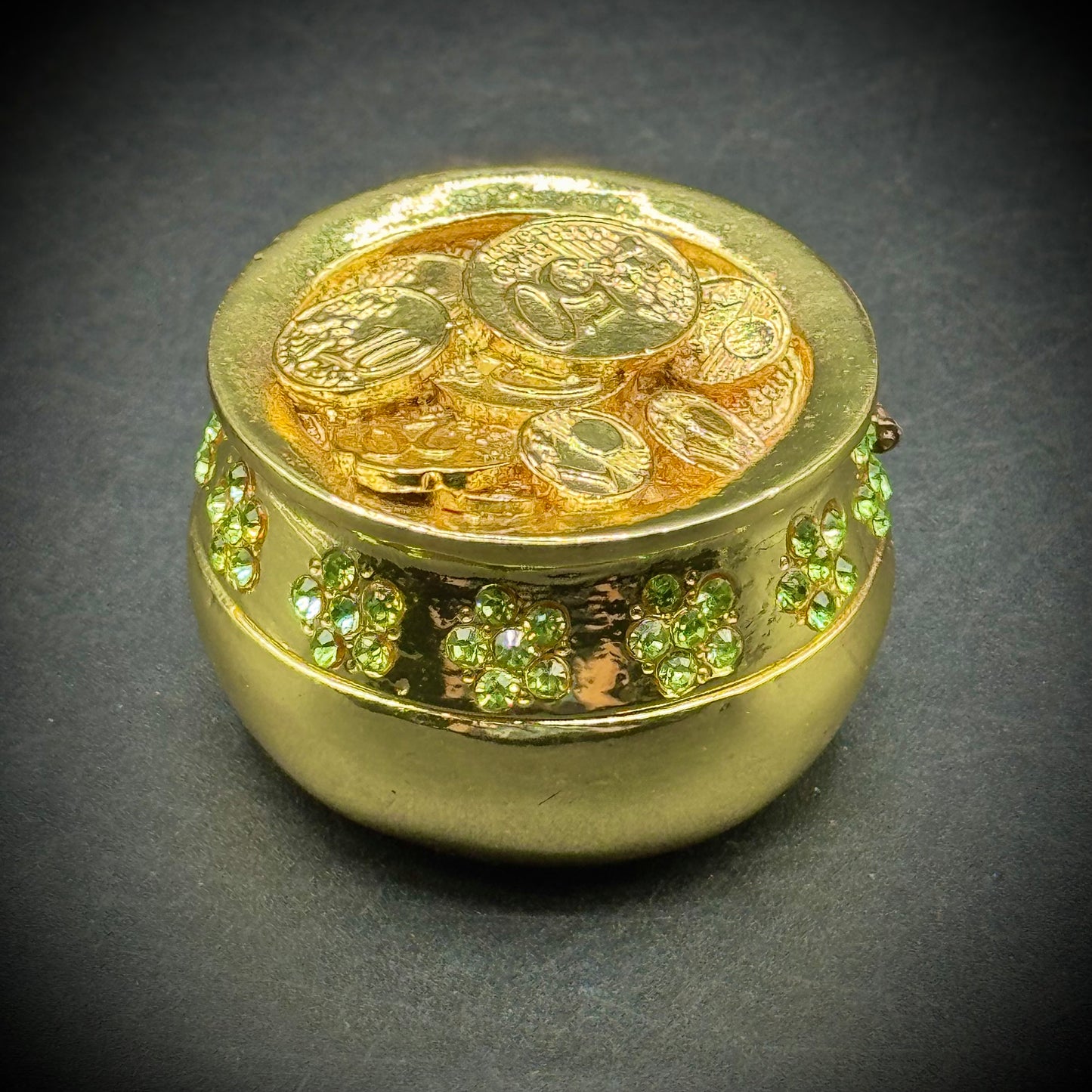 Objet d'Art by Work of Art "Pot of Gold" Trinket Box
