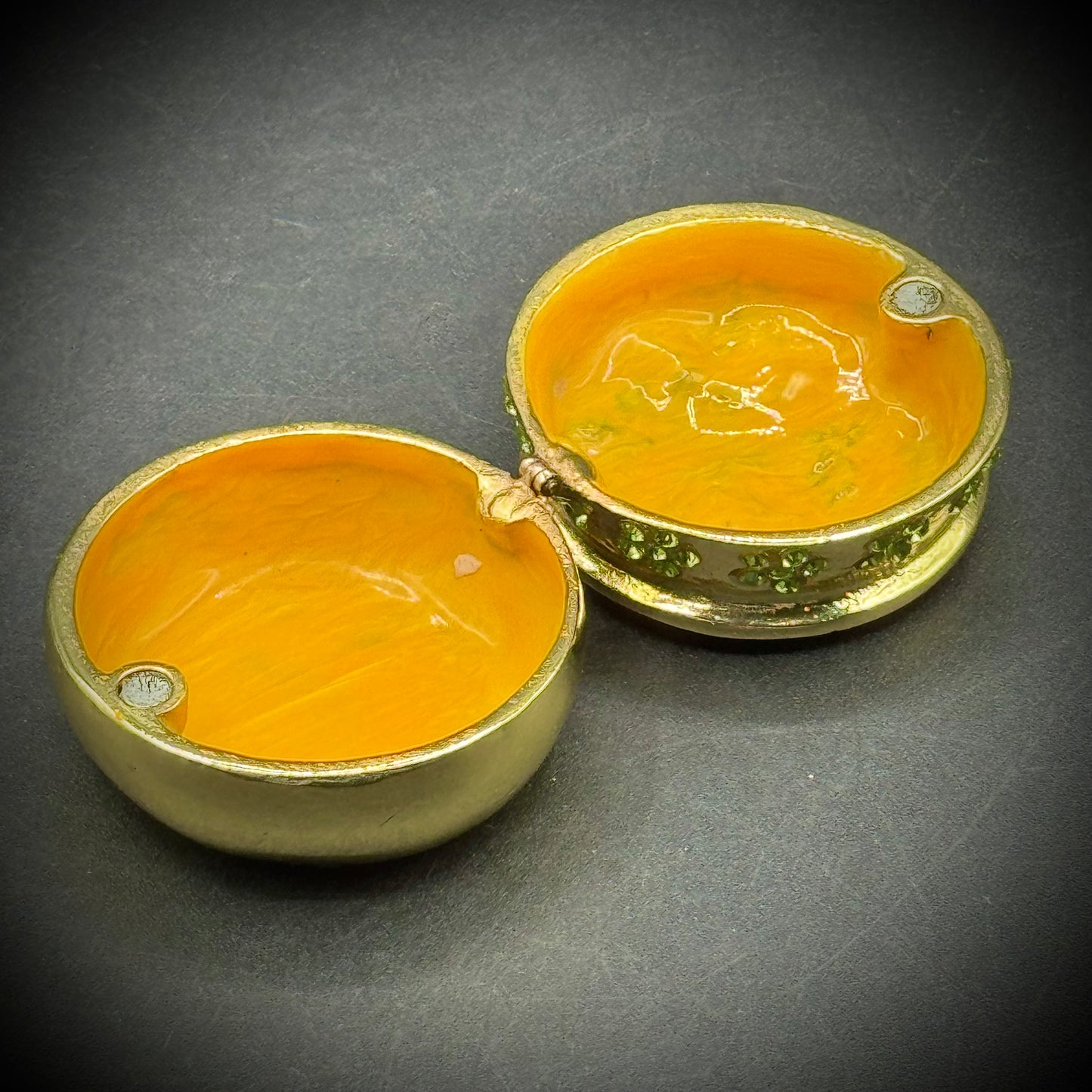 Objet d'Art by Work of Art "Pot of Gold" Trinket Box