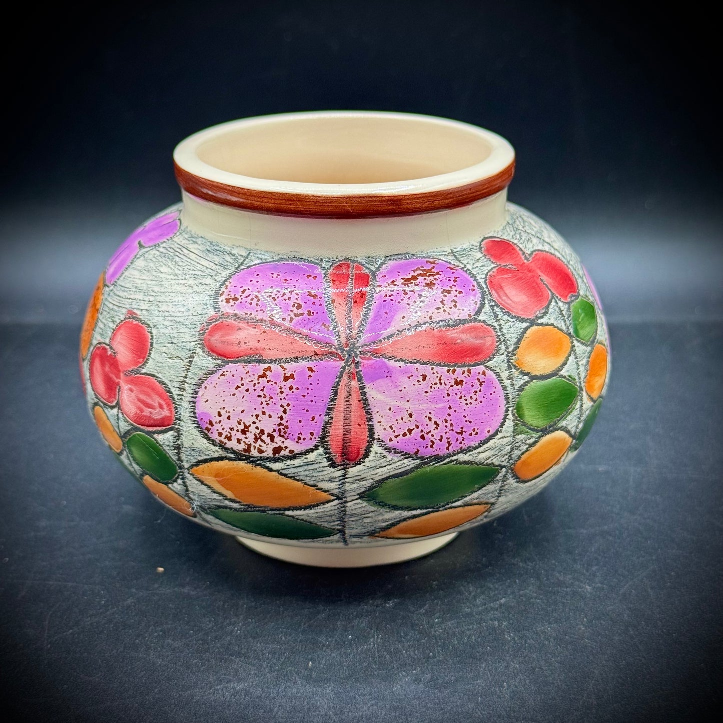 Artist Eduardo Vega Signed Ecuador Ceramic Vase