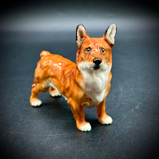 Vintage Royal Doulton HN 2559 Welsh Corgi Figurine