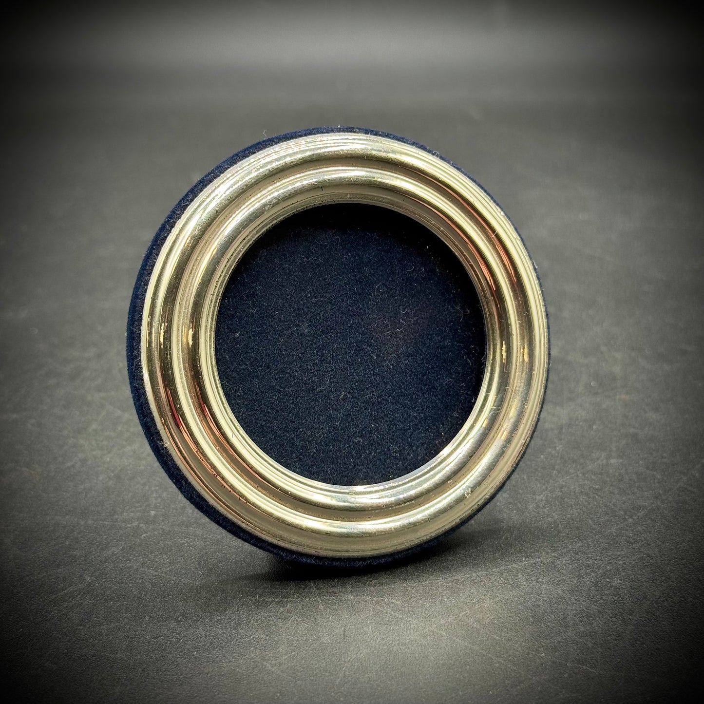 Sterling Silver & Velvet Round Photo Frame