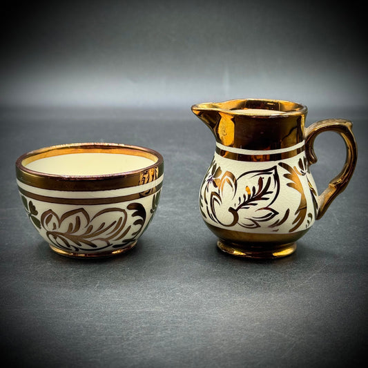 Vintage Wade England Sugar & Creamer Set