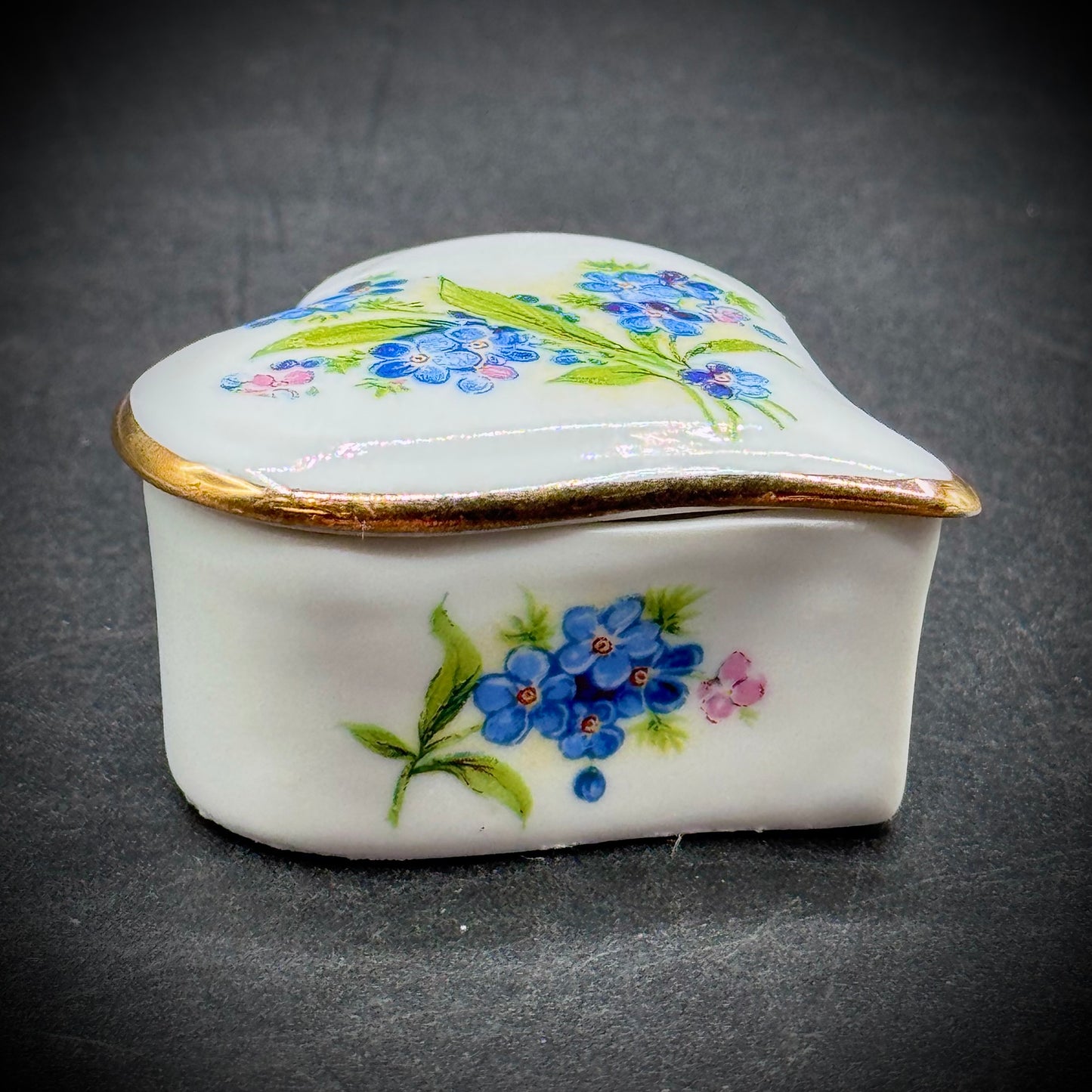 Vintage Limoges France Hand Painted Lidded Heart Trinket Box