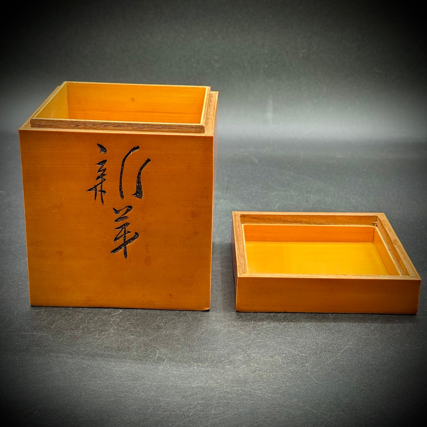 Vintage 1970s Lacquered Wood Box with Bird Motif - Made in Japan