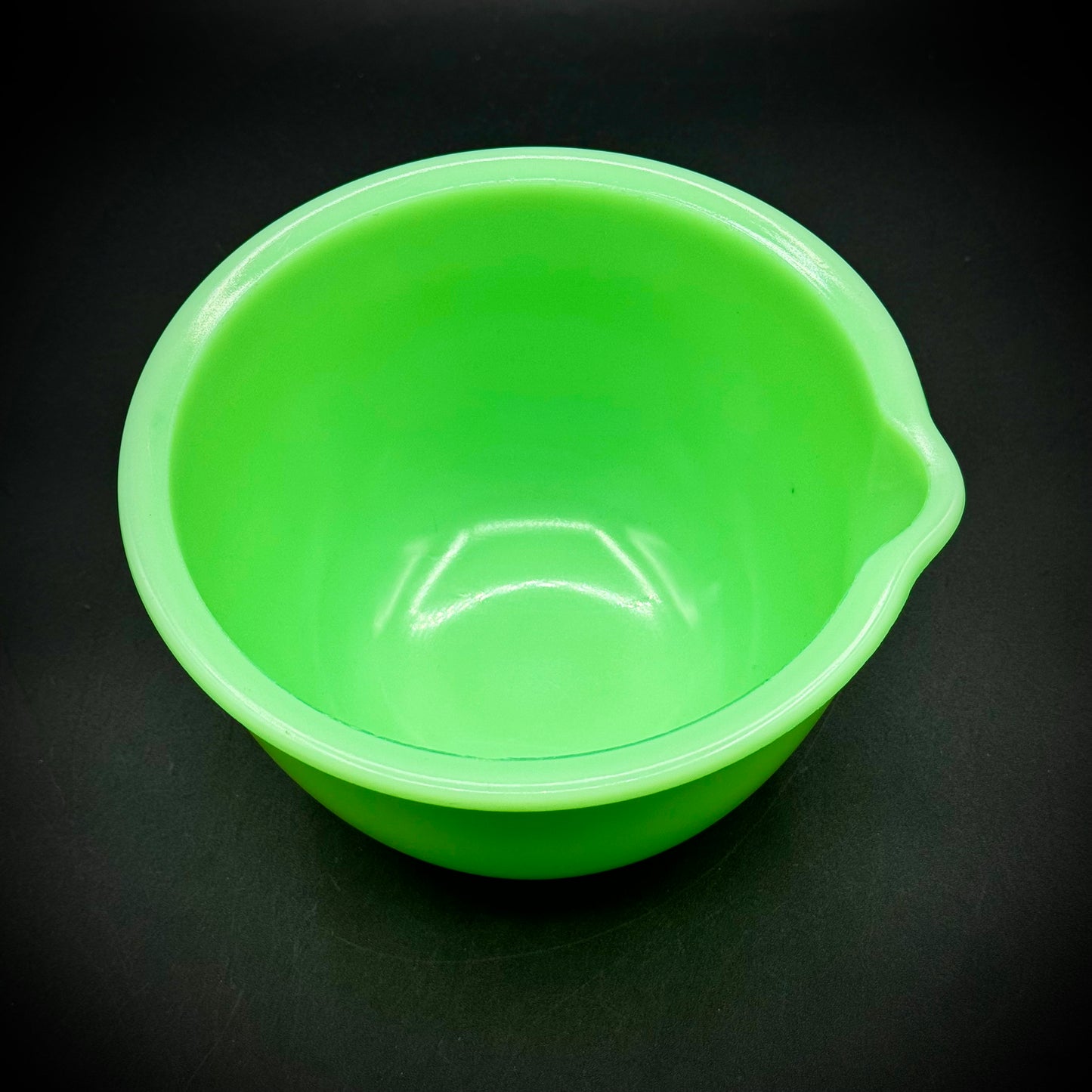 Vintage Jadeite Green Uranium Glass Mixing Bowl