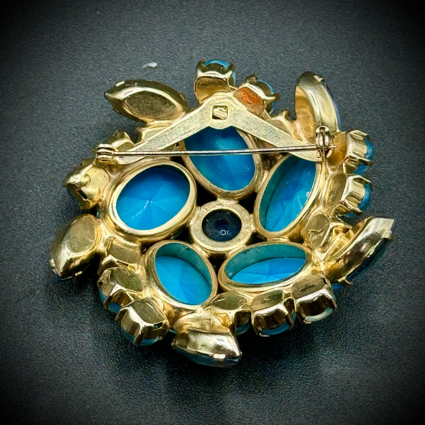 Vintage Cabochon Blue Stone Brooch