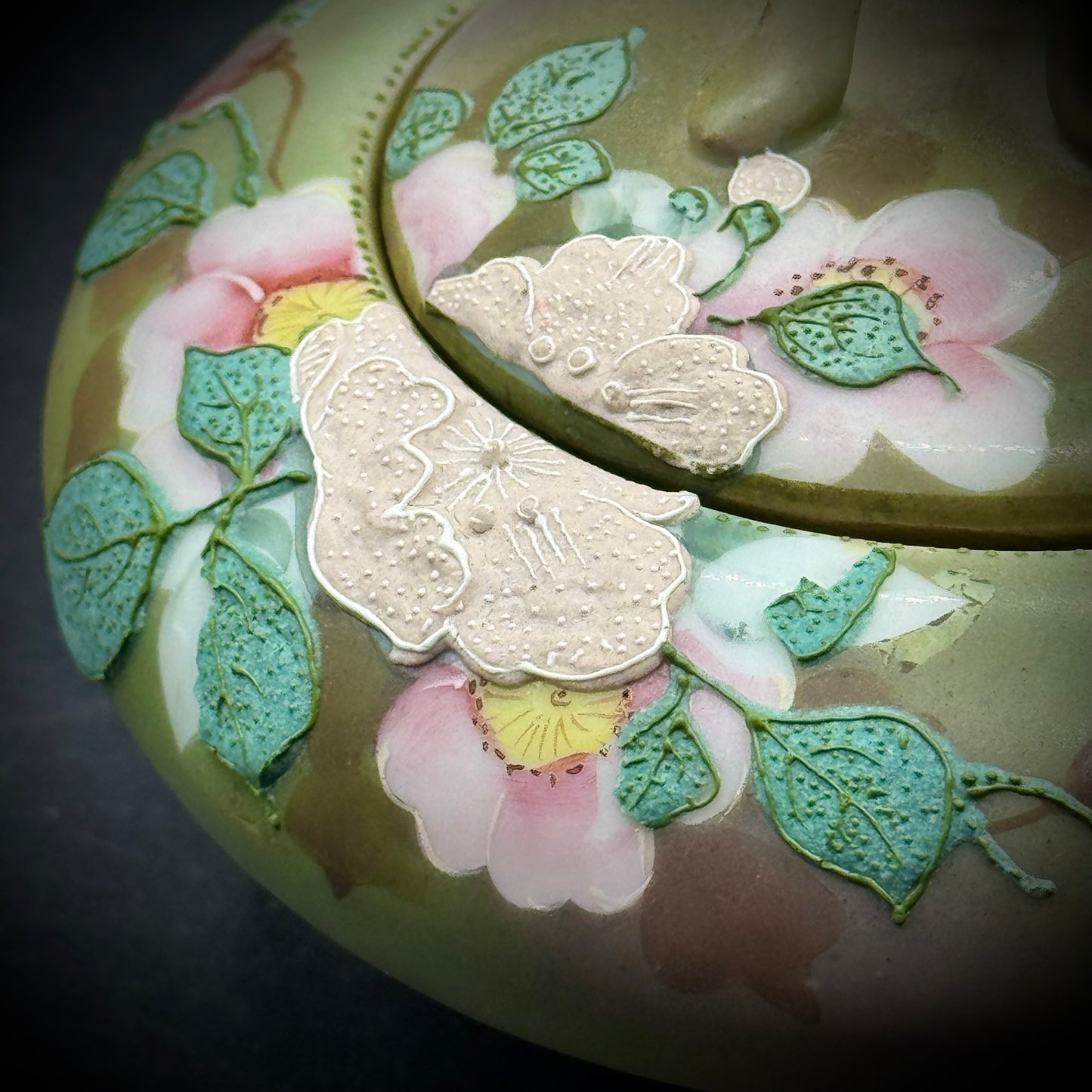 Vintage Moriagi Lidded Pot with Flower Motif