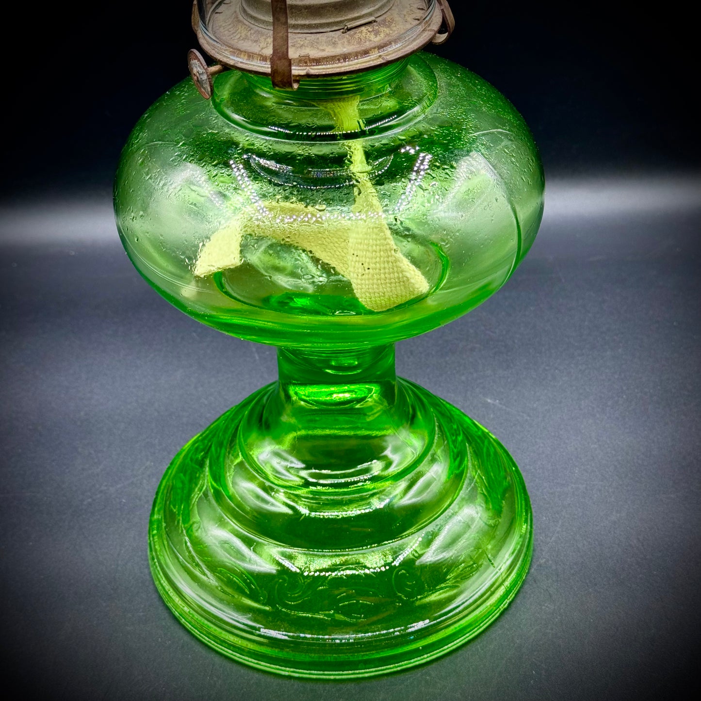 Stunning True Vintage Uranium Glass Oil Lamp