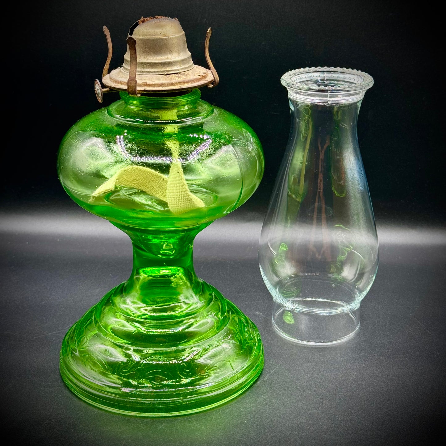 Stunning True Vintage Uranium Glass Oil Lamp