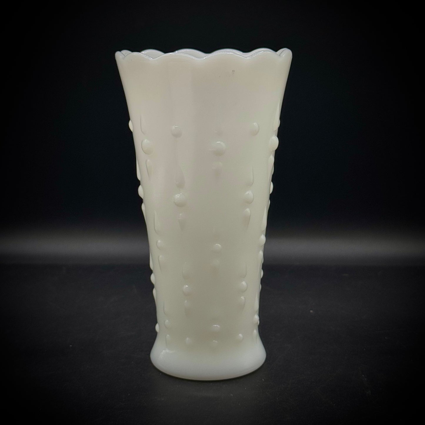 Vintage Anchor Hocking Teardrops & Pearls Milk Glass Vase
