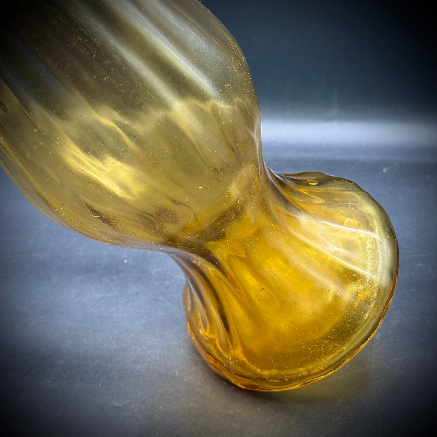 20" Tall Vintage Empoli Florentine Original Italian Glass Vase