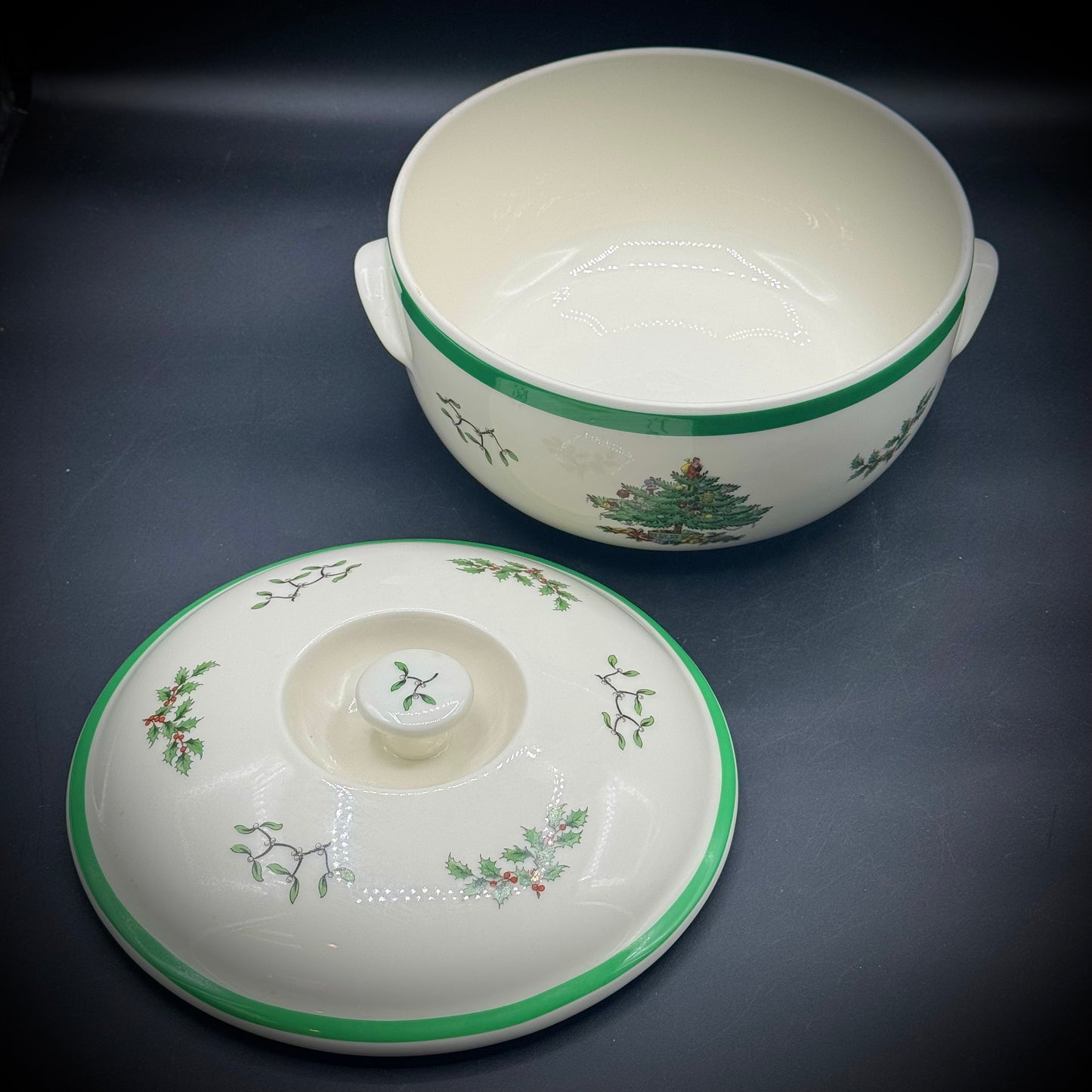 Spode Classic Design Christmas Tree Lidded Casserole