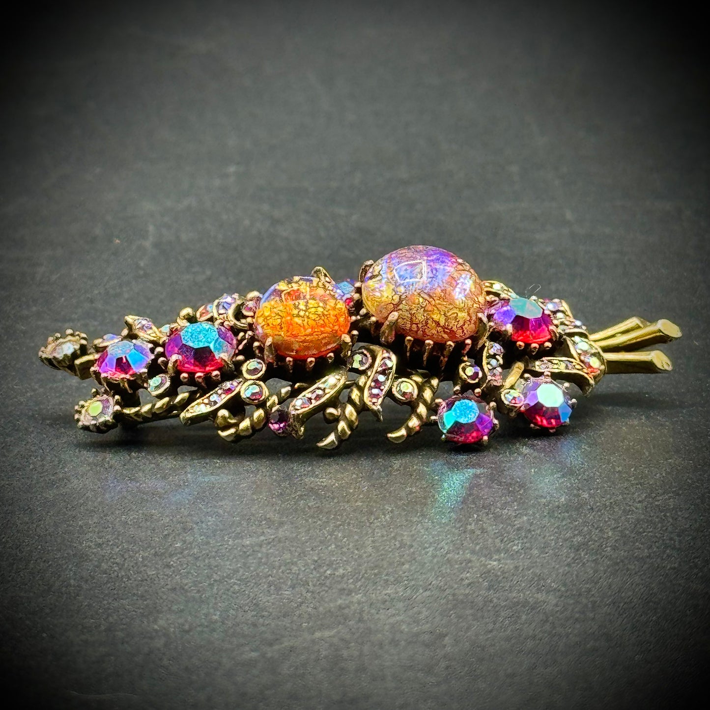 Stunning 1958 Hollycraft Cats Eye & Rhinestone Brooch