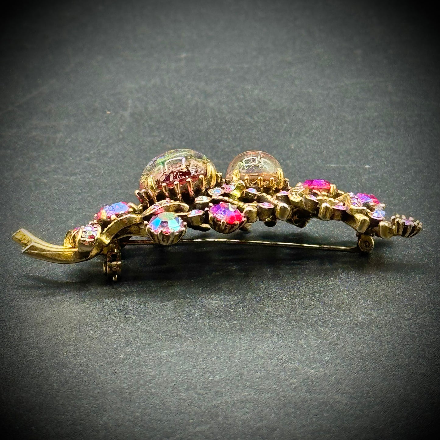 Stunning 1958 Hollycraft Cats Eye & Rhinestone Brooch