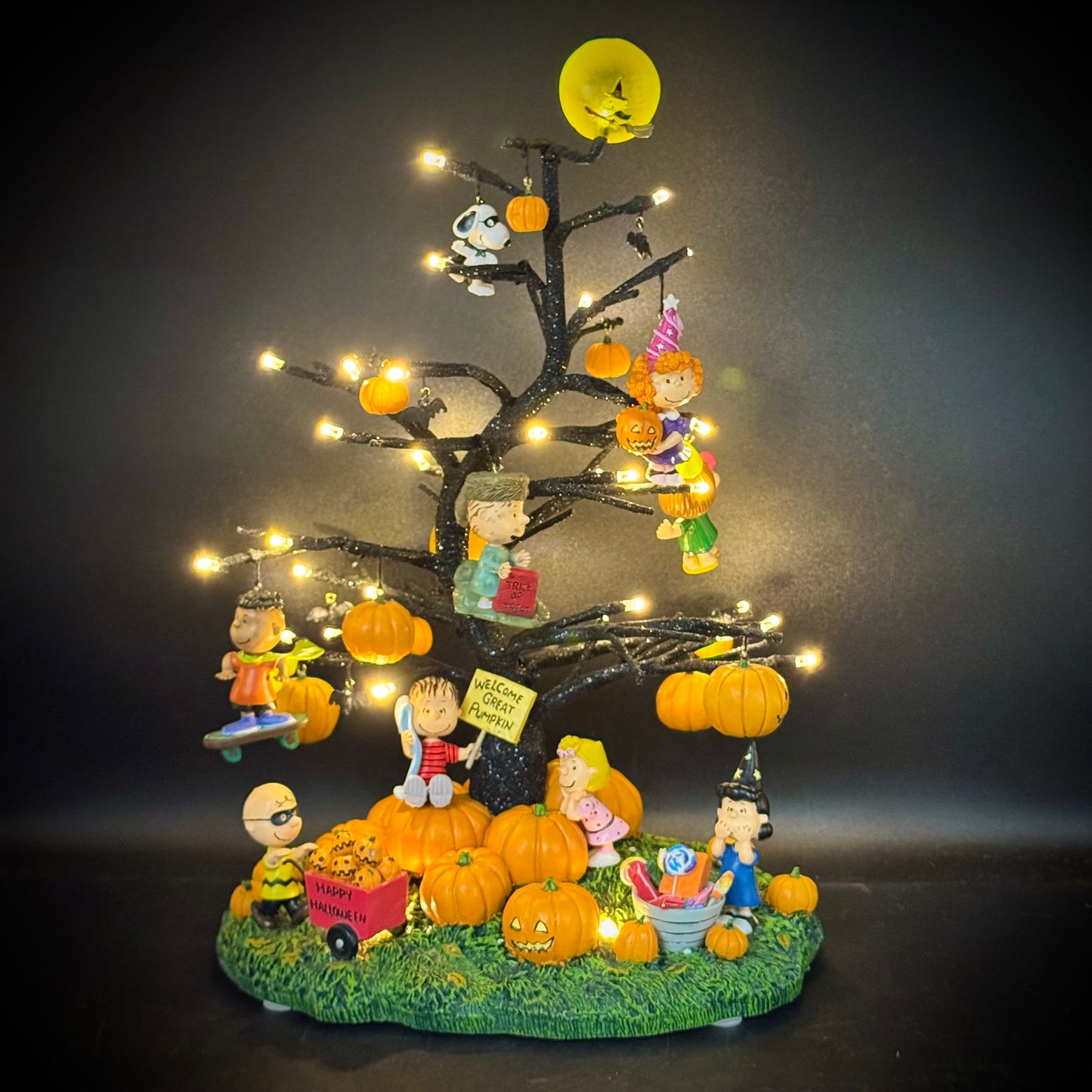 RARE Retired Bradford Exchange Peanuts Great Pumpkin Charlie Brown Halloween Display