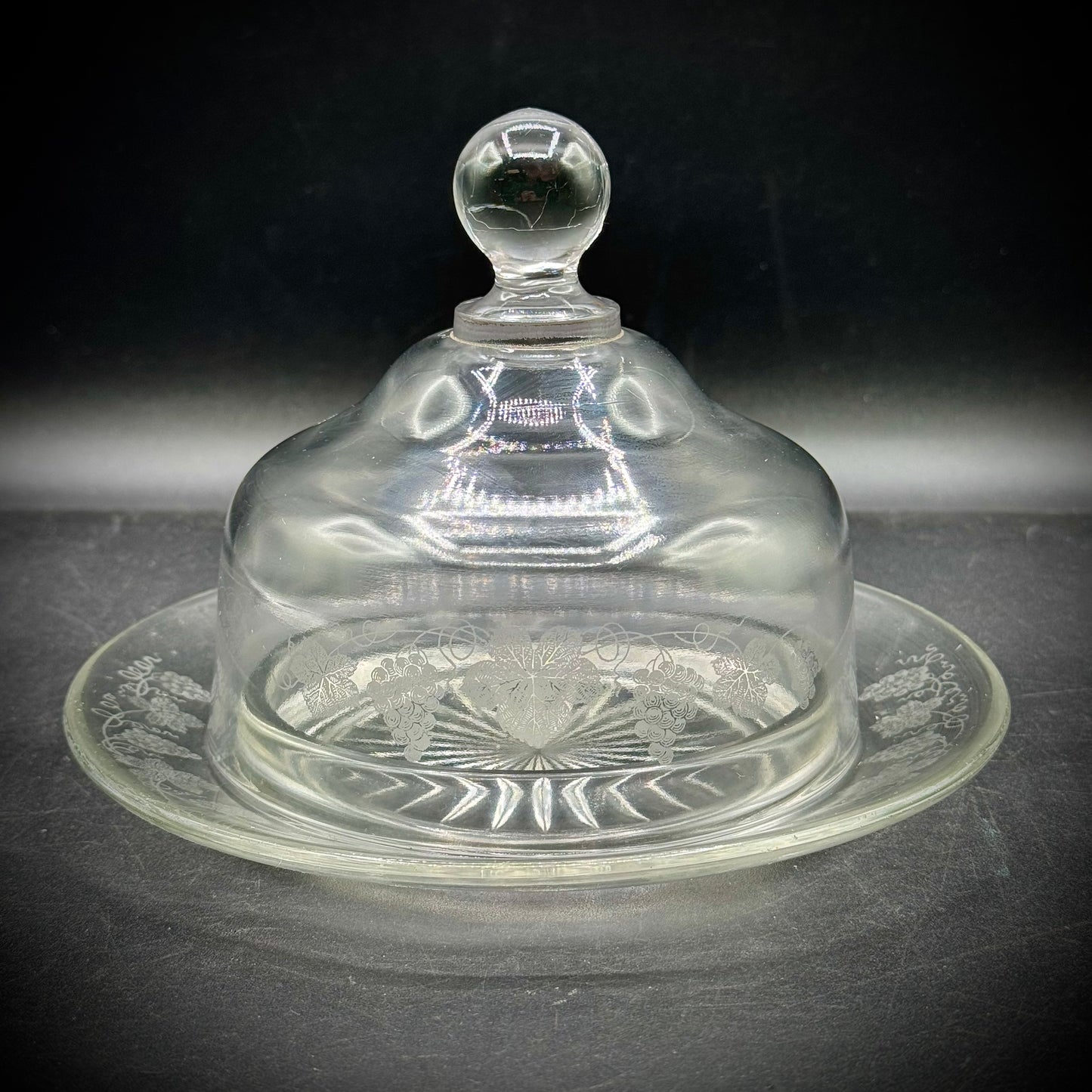 Vintage Etched Grape Pattern Crystal Cloche
