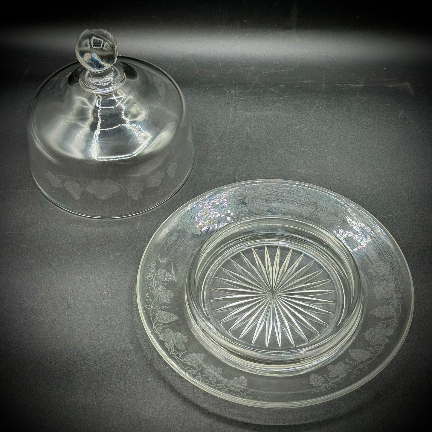 Vintage Etched Grape Pattern Crystal Cloche