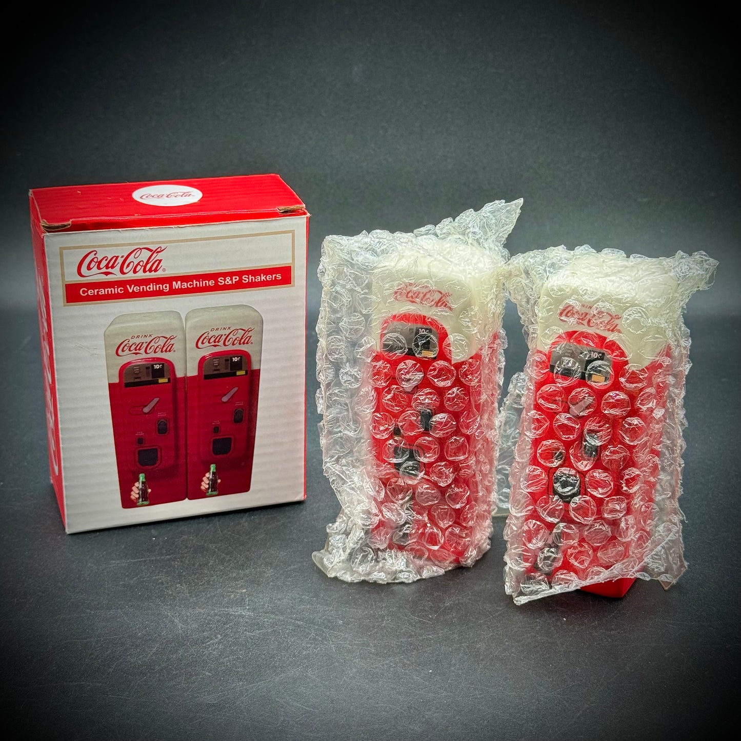 New Vintage Style Coke Machine S&P Set