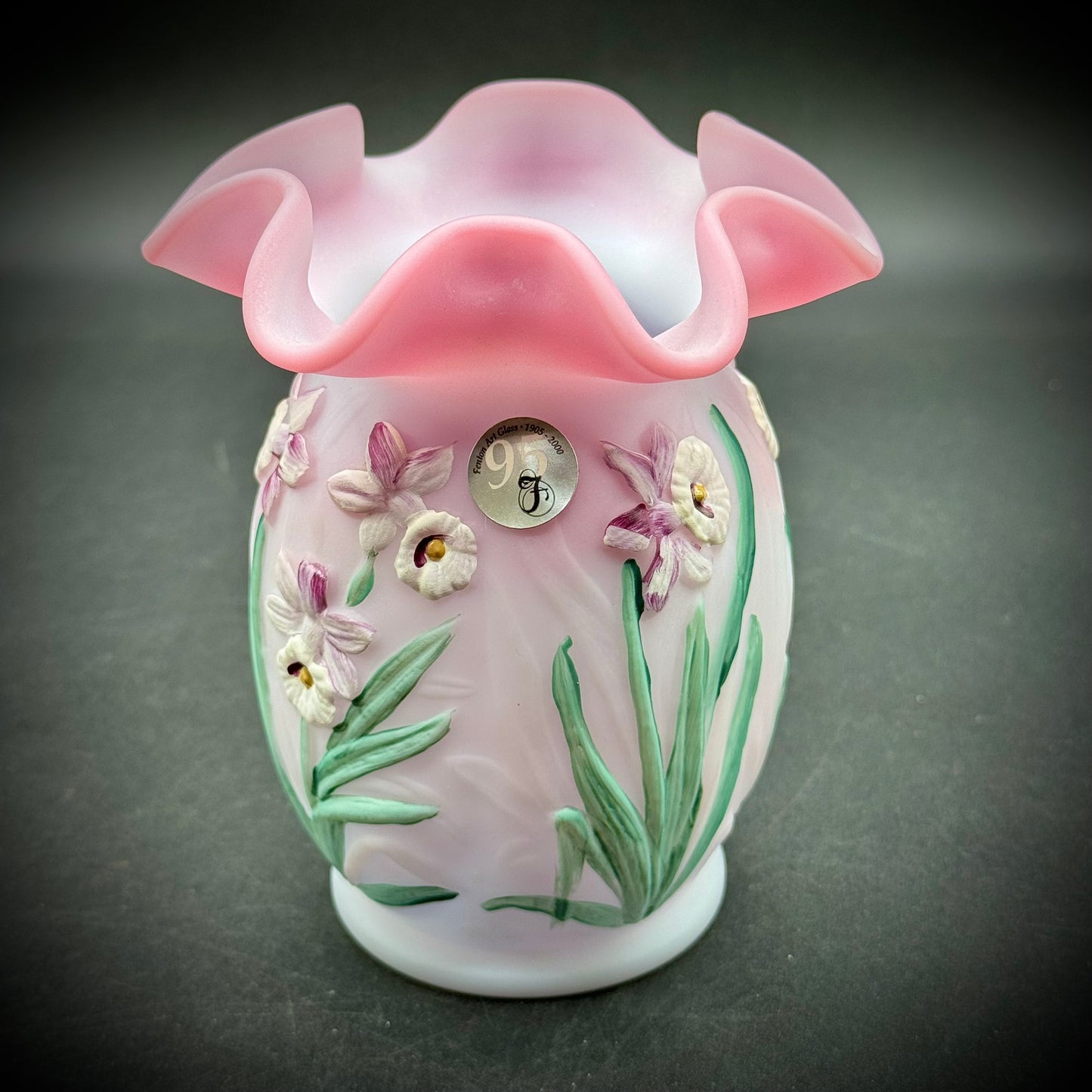 Vintage Fenton 95th Anniversary Blue Burmese Hand Painted & Sean Fenton Signed Daffodil Vase