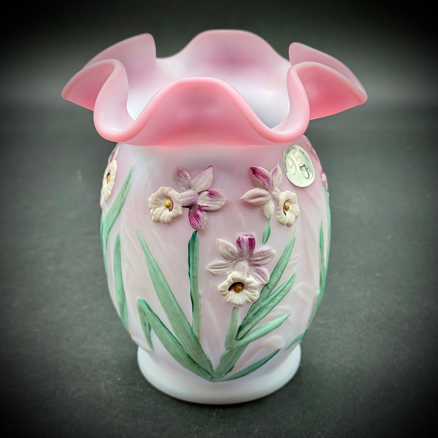 Vintage Fenton 95th Anniversary Blue Burmese Hand Painted & Sean Fenton Signed Daffodil Vase