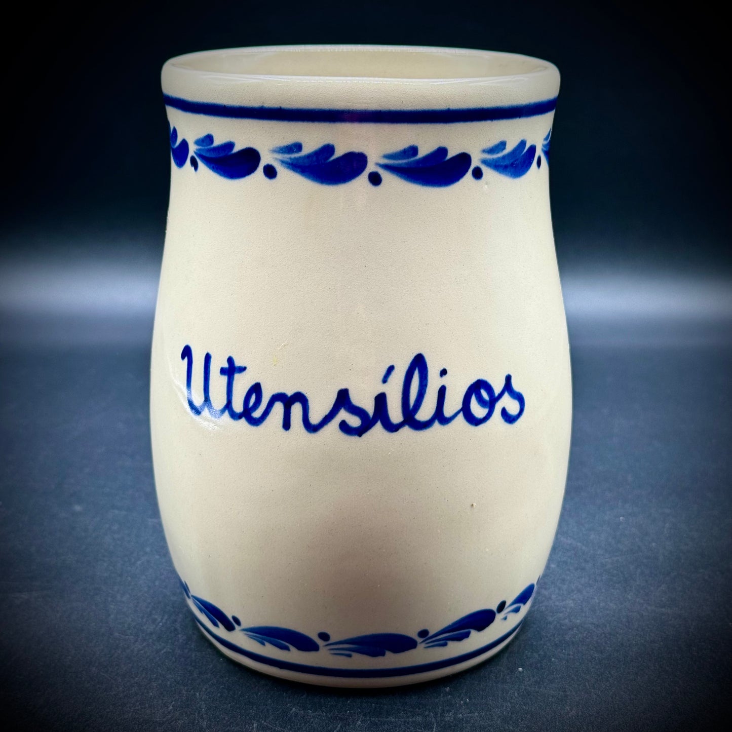 Portuguese Azul & Cream Pottery Utensil Holder