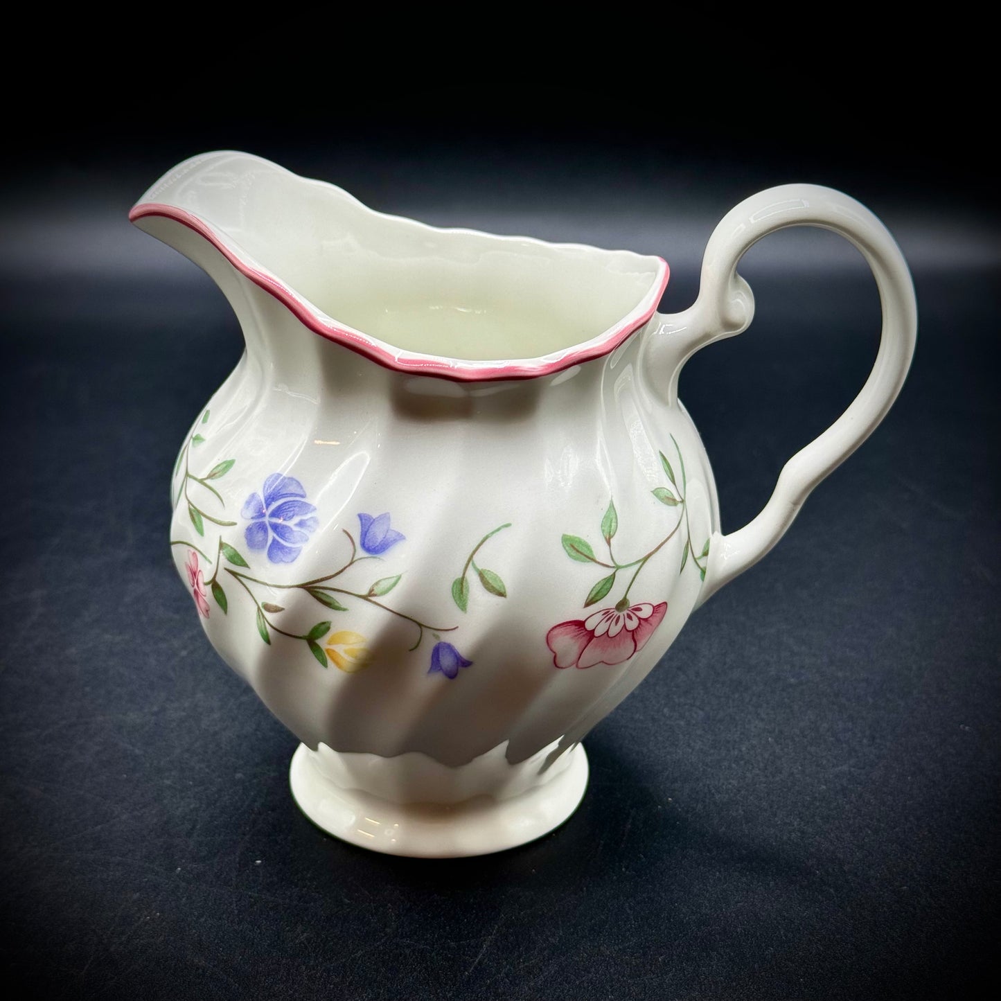 Johnson Brothers England Gorgeous Tea Pot and Creamer