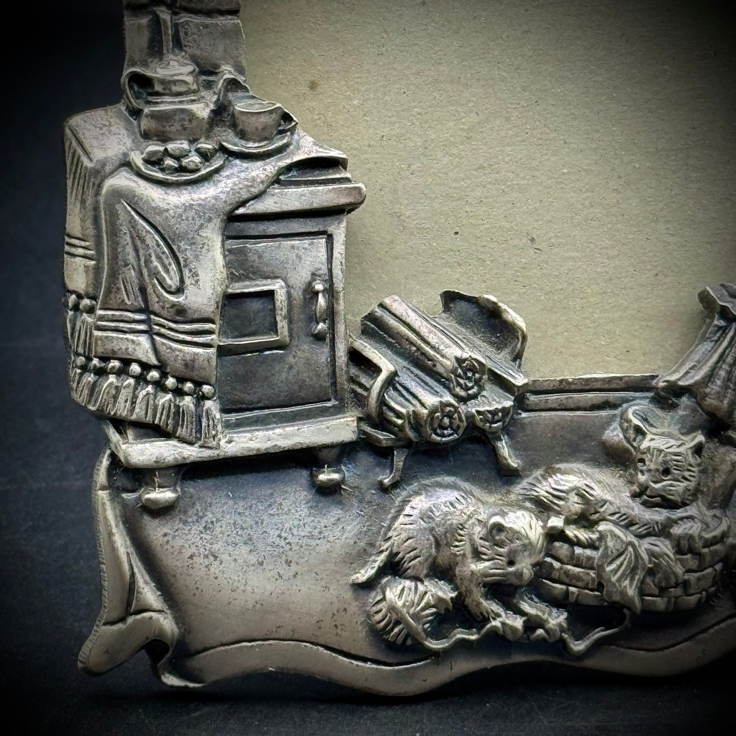 Vintage Linco Heavy Pewter Grandmother Frame