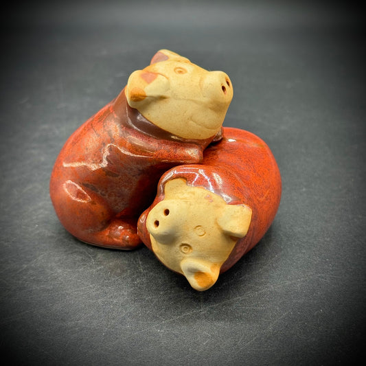 Adorable Vintage Wrestling Pigs S&P Set