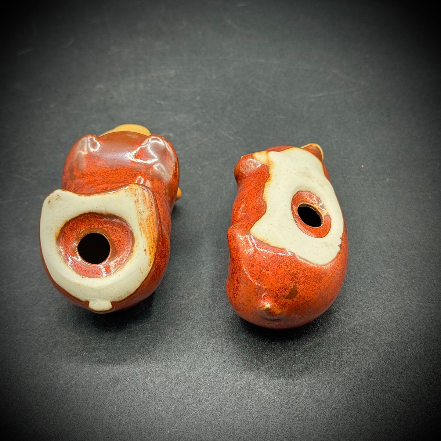 Adorable Vintage Wrestling Pigs S&P Set