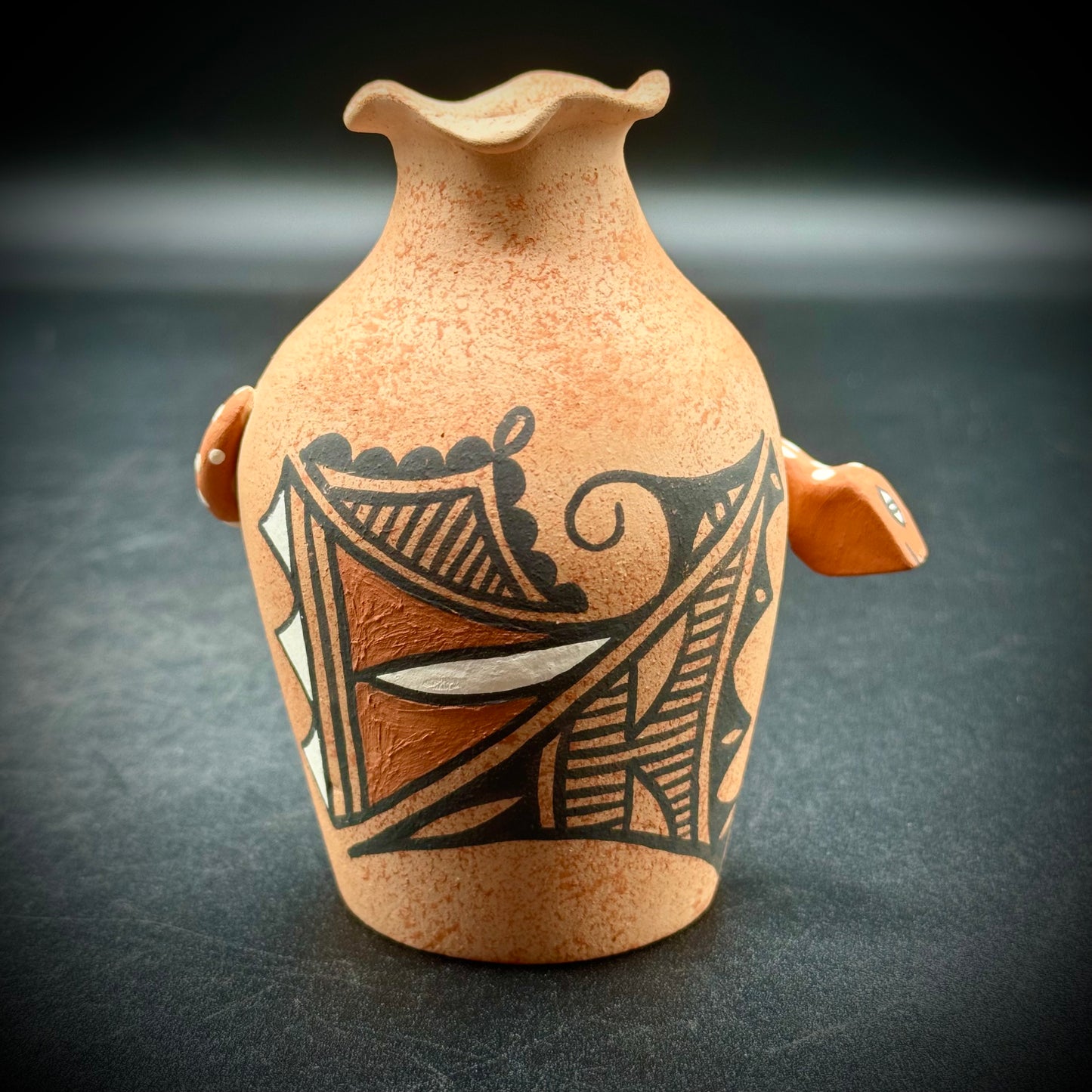 RARE Zuni Pueblo Small Pottery Vase with Lizard by Artist Tony Lorenzo