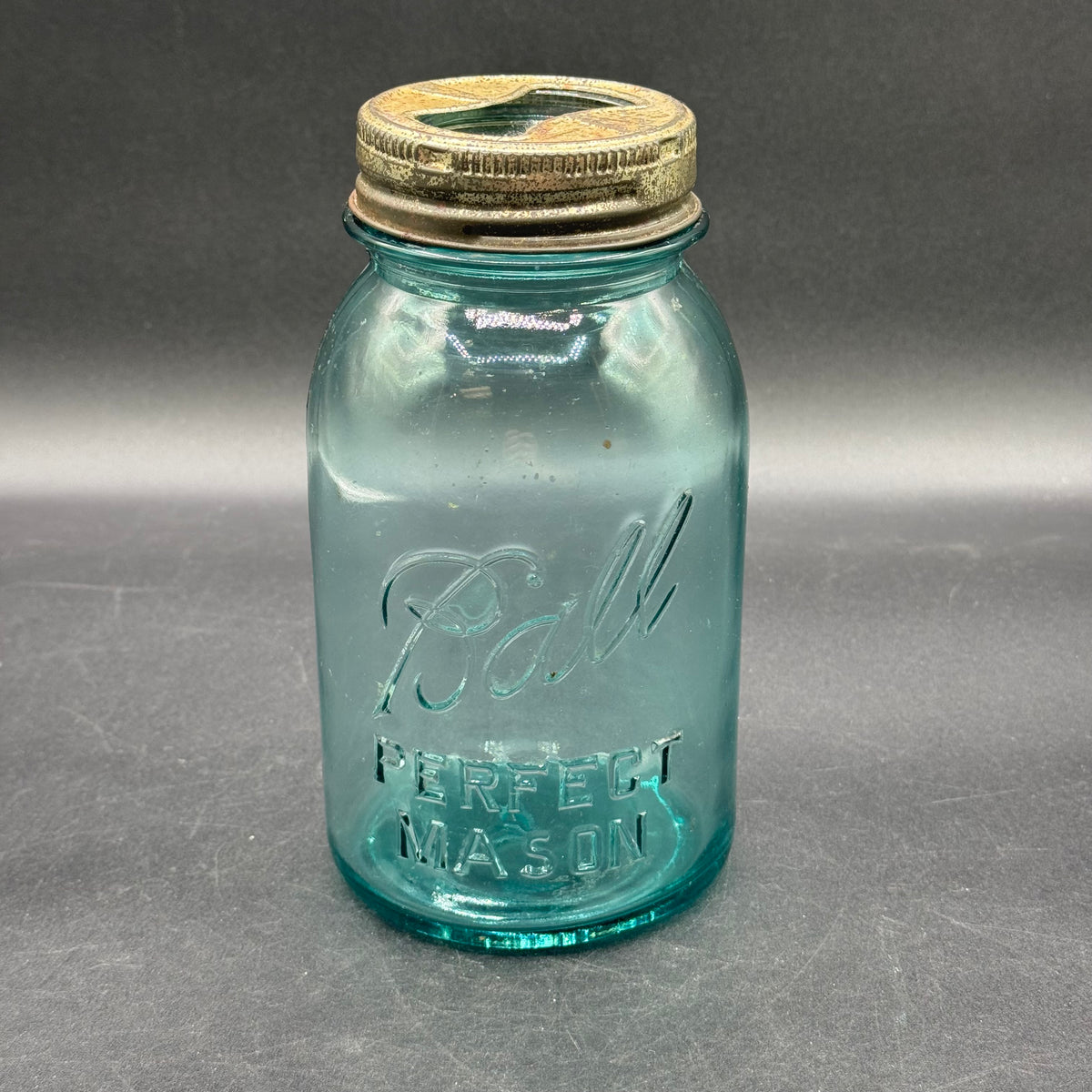 Antique Blue Ball Perfect Mason Jar with Zinc Presto Screw Top Lid