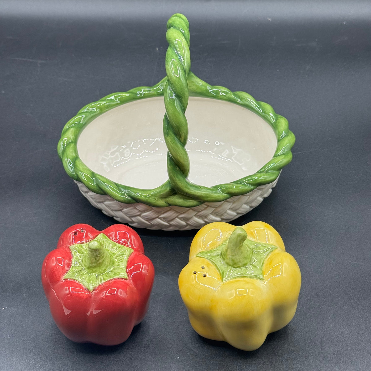 Fitz & Floyd Essentials Bell Pepper S&P Set