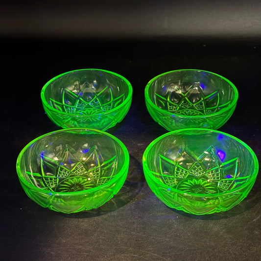 Set of 4 Vintage Anchor Hocking Uranium Glass Bowls #2