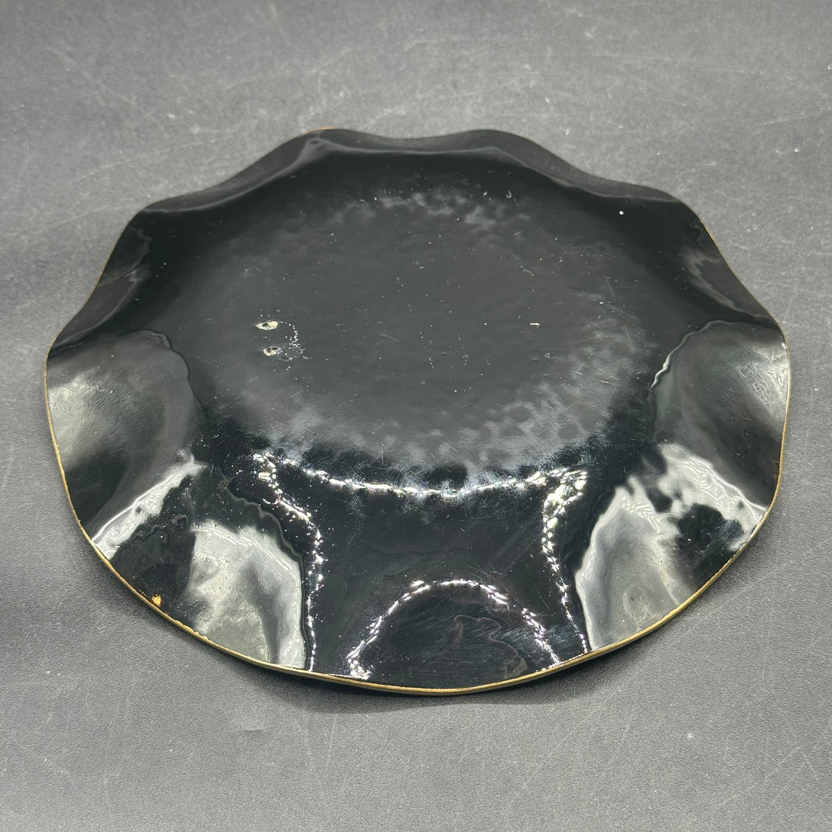 Vintage New Zealand Pāua Shell Ruffled Dish w/Gold Tone Lining