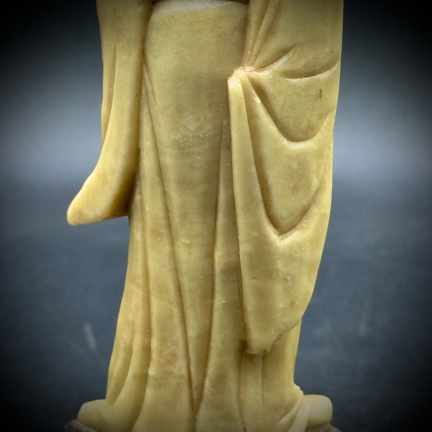 Vintage Carved Soapstone Quan Yin Guanyin Statue