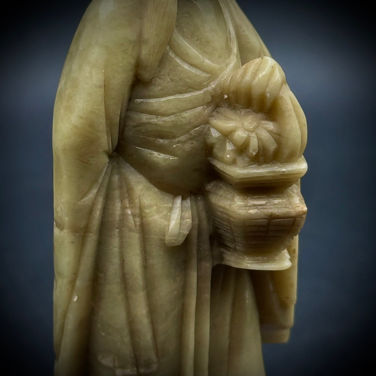 Vintage Carved Soapstone Quan Yin Guanyin Statue