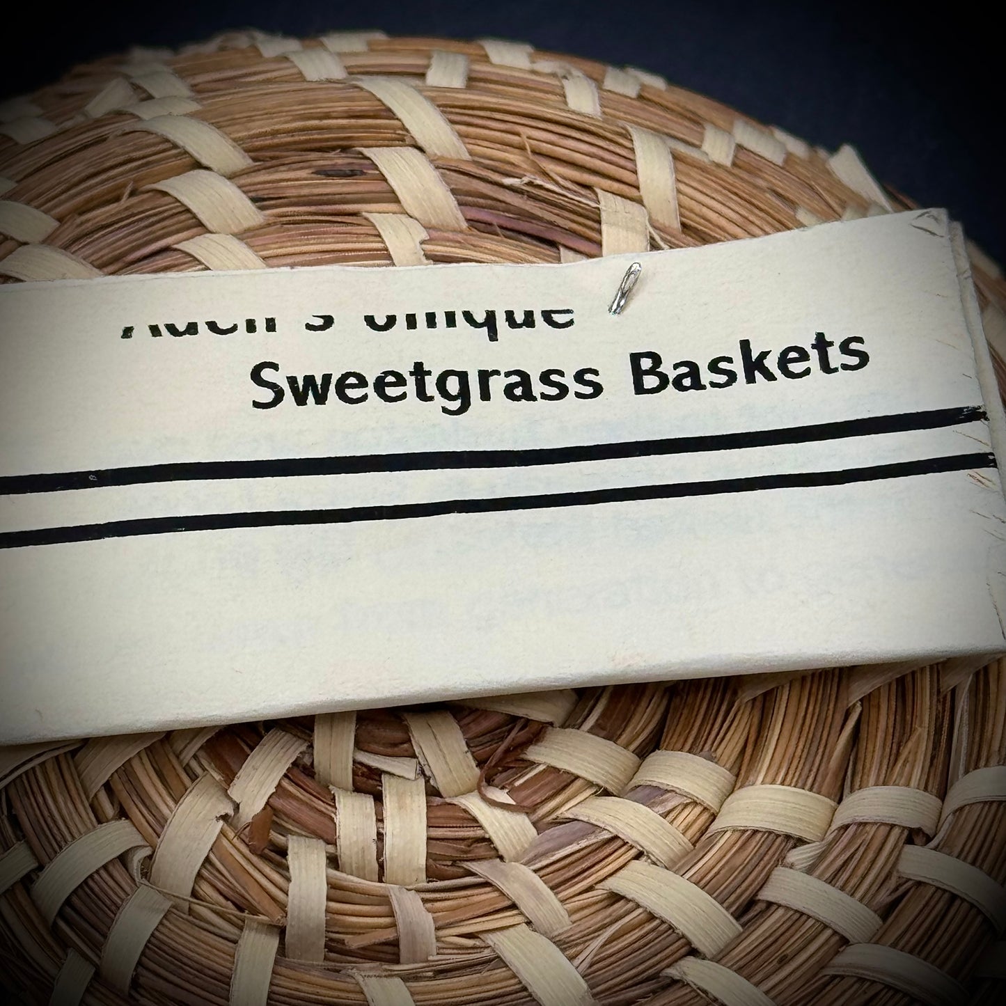 Hand Woven Charleston Sweetgrass Basket