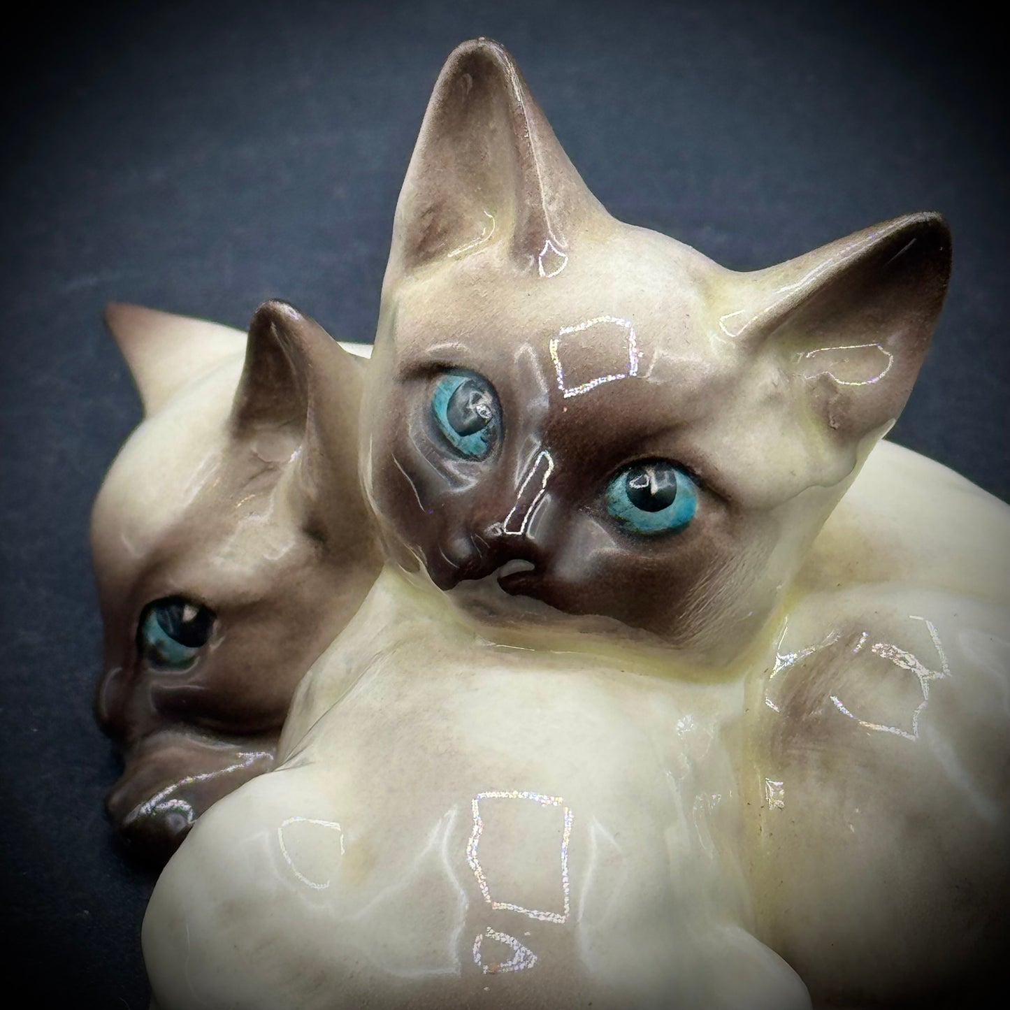Vintage Beswick England Porcelain Siamese Cats Figurine