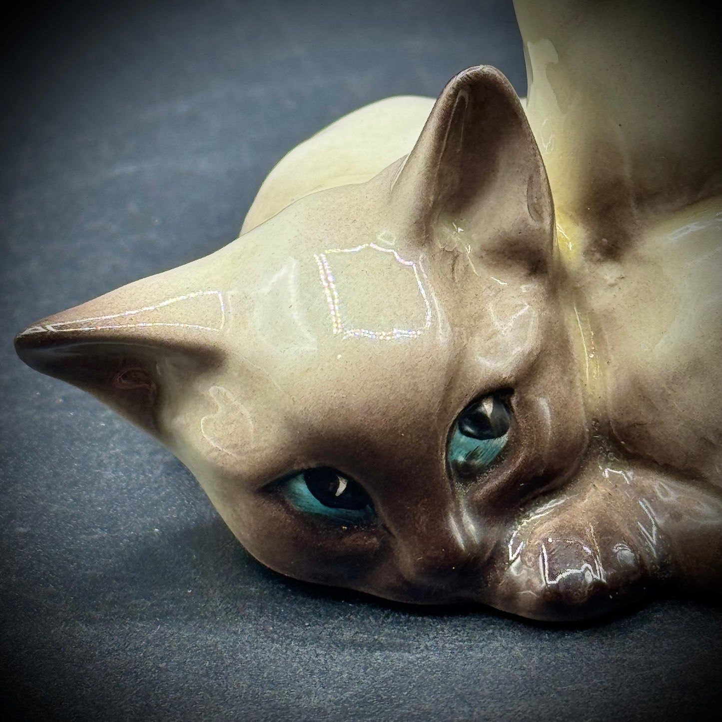 Vintage Beswick England Porcelain Siamese Cats Figurine