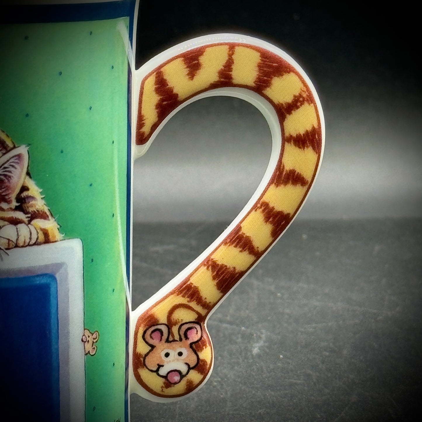 Vintage Gary Patterson Danbury Mint Mug "The Mouser"