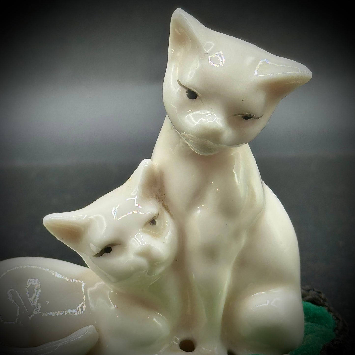 Vintage Porcelain & Velvet Cat Pin Cushion