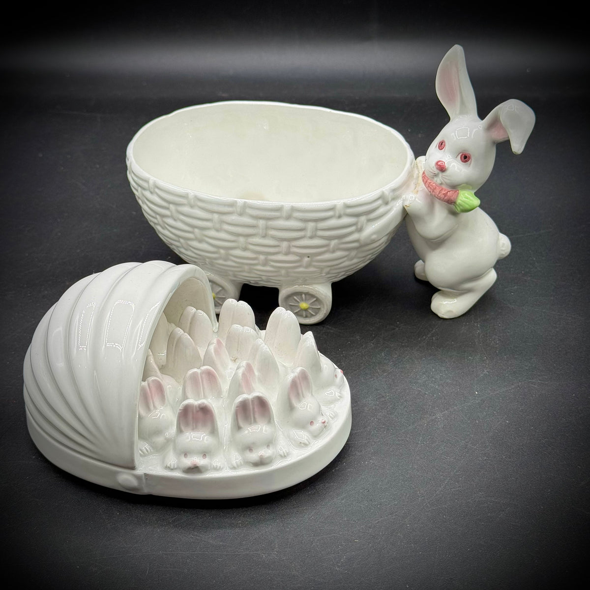 Vintage Fitz & Floyd 1979 Bunny Buggy Lidded Box