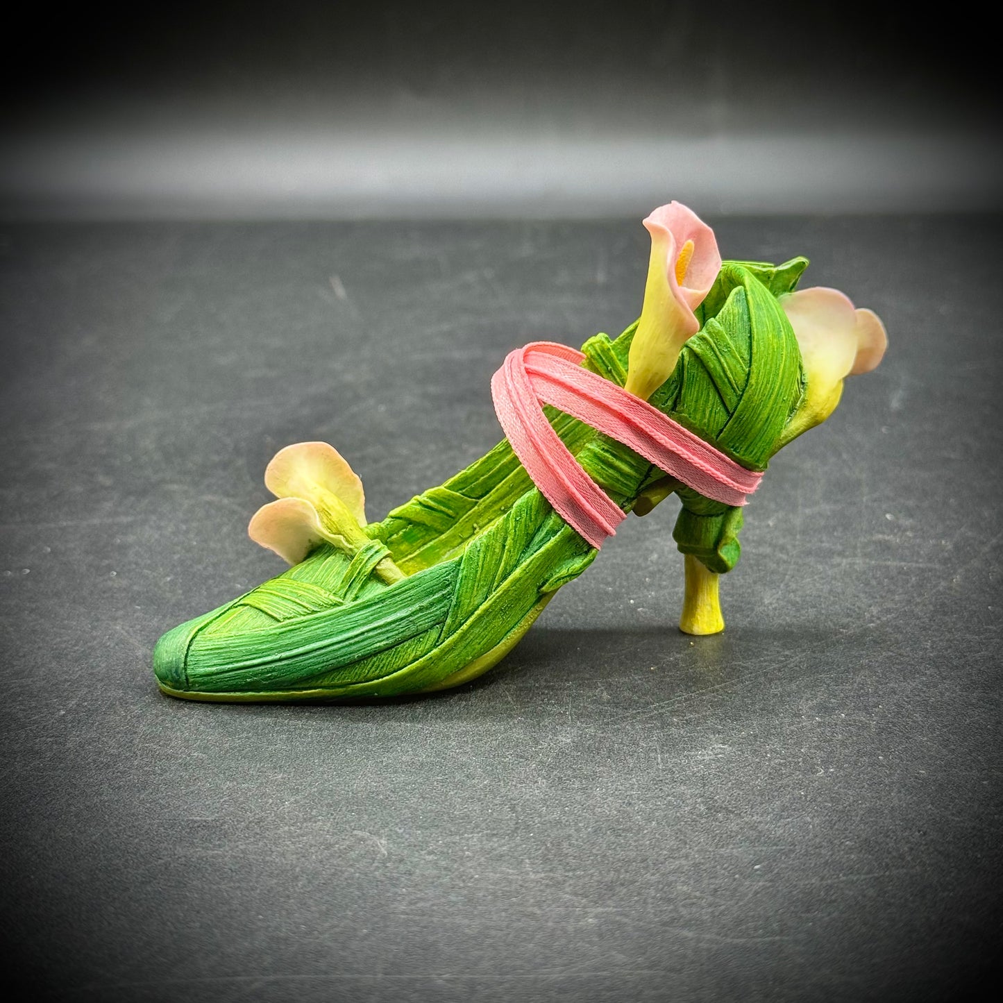 Just The Right Shoe "Calla Lilly" Decorative Shoe