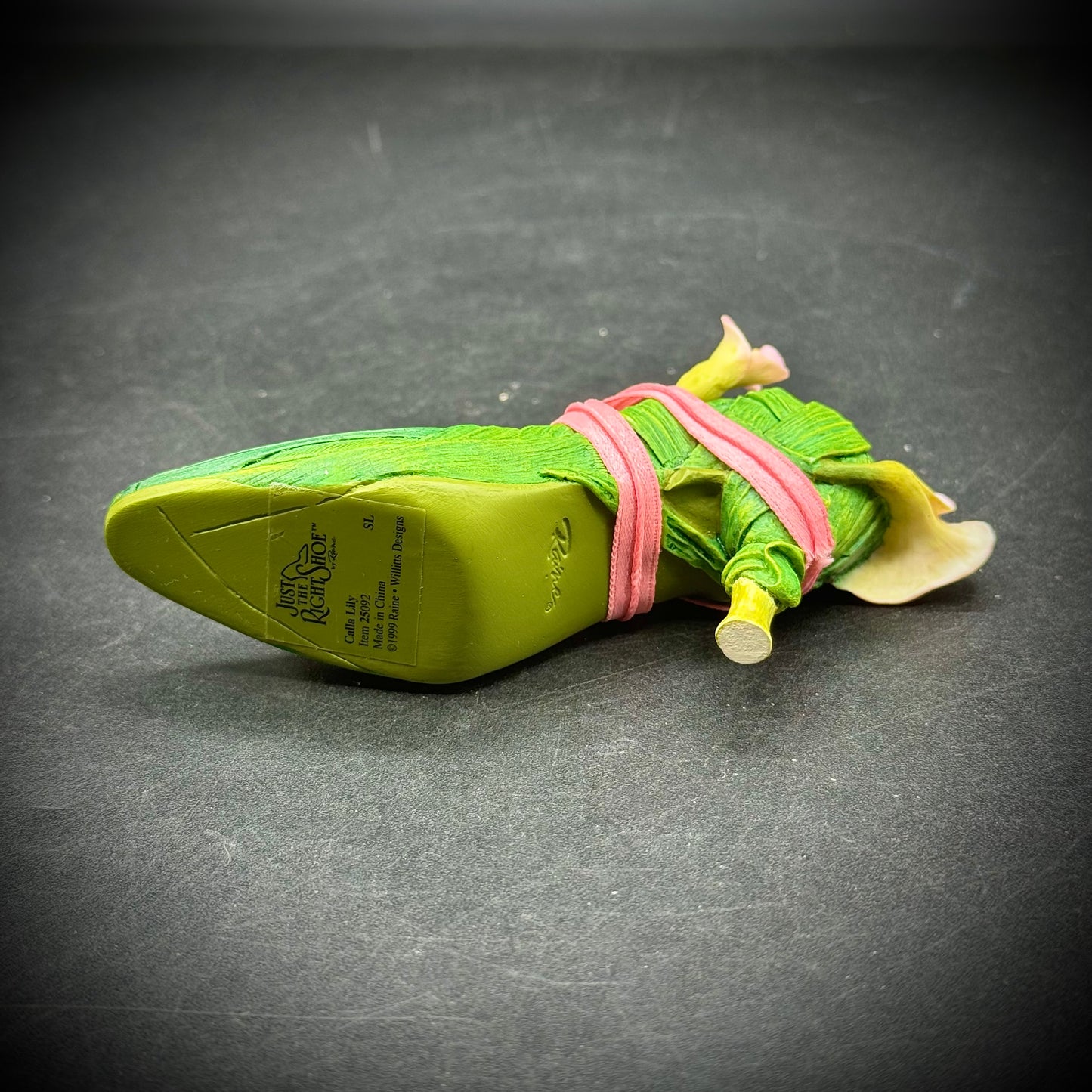 Just The Right Shoe "Calla Lilly" Decorative Shoe