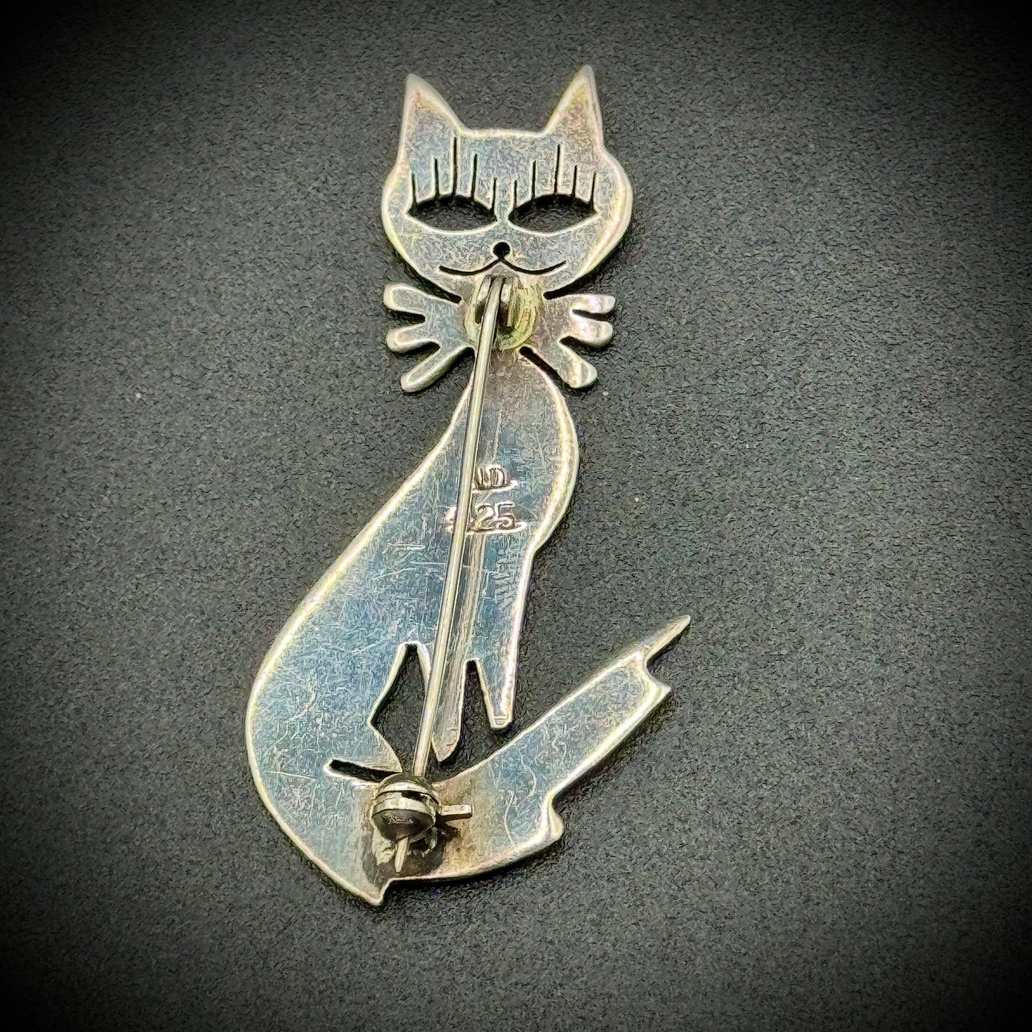 RARE Artist Signed "ND" .925 Sterling Silver Female Cat Brooch
