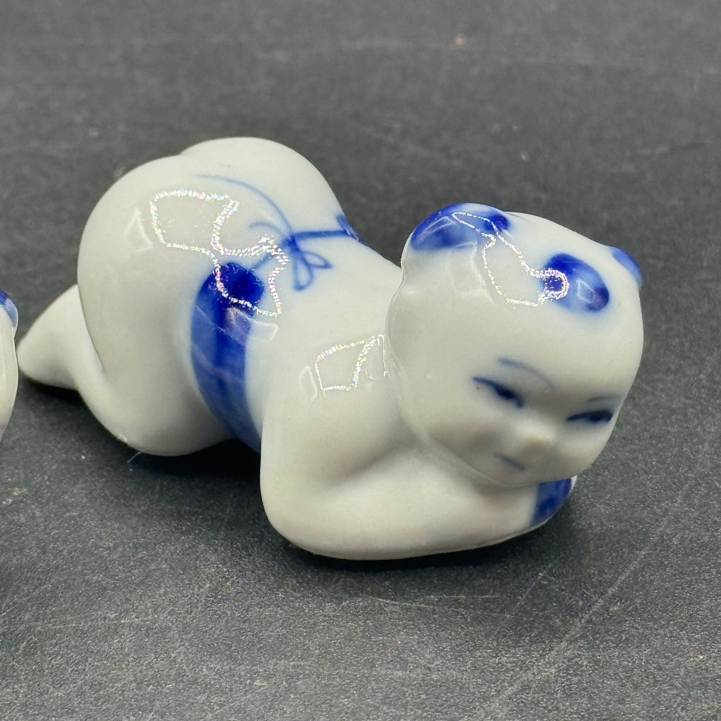 Set of 4 Vintage Blue & White Crawling Baby Chopstick Rests