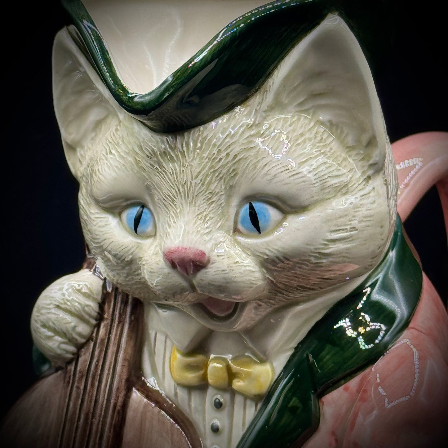 Vintage 1986 Fitz & Floyd Whimsical Cat Cello Pitcher