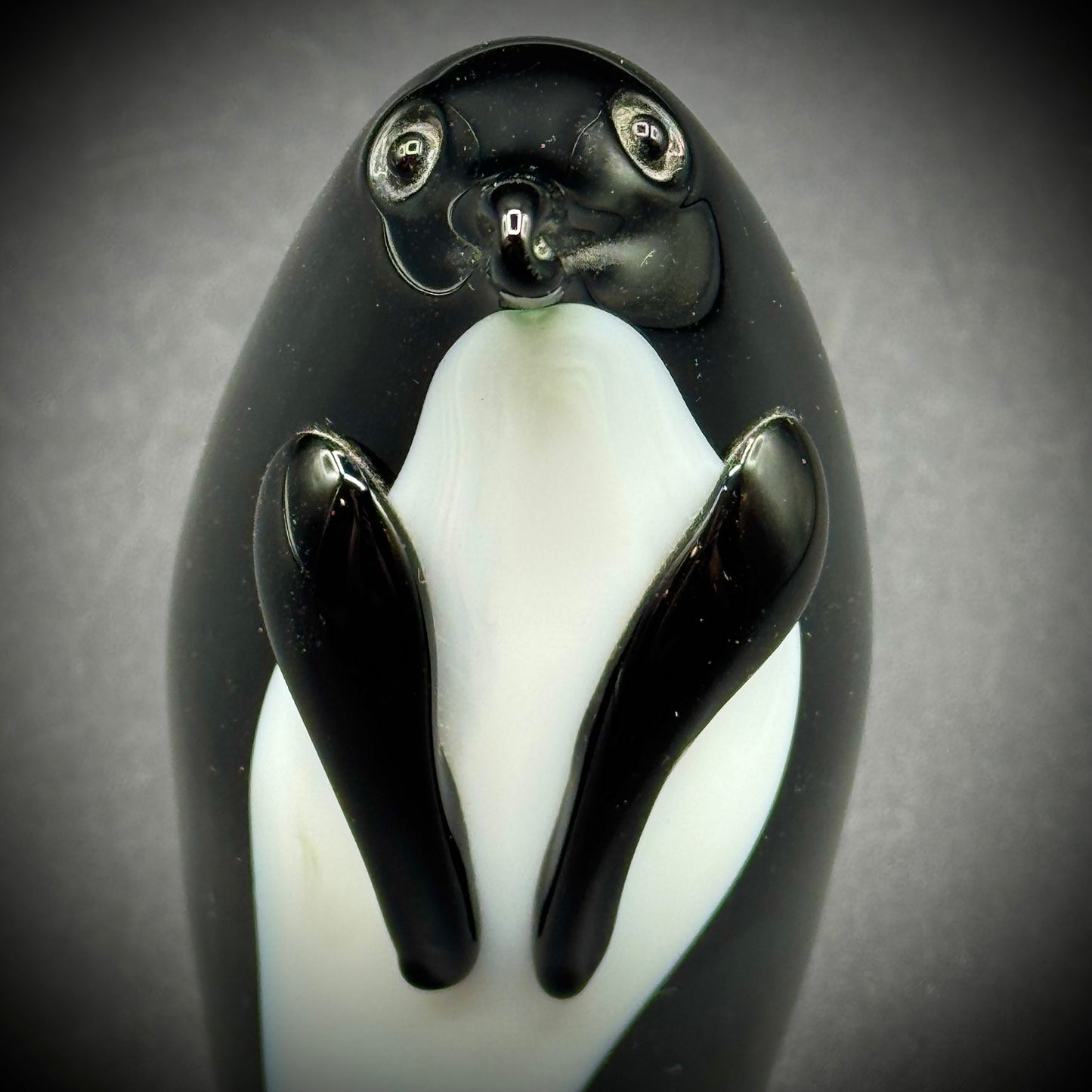 Incredible Orient & Flume Art Glass Penguin